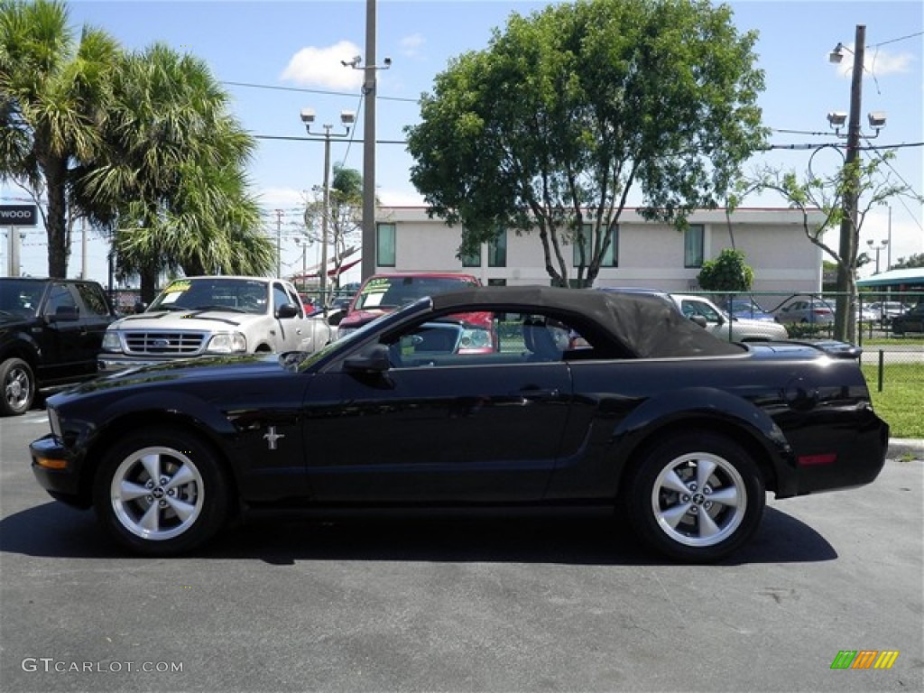 2007 Mustang V6 Premium Convertible - Black / Dark Charcoal photo #10