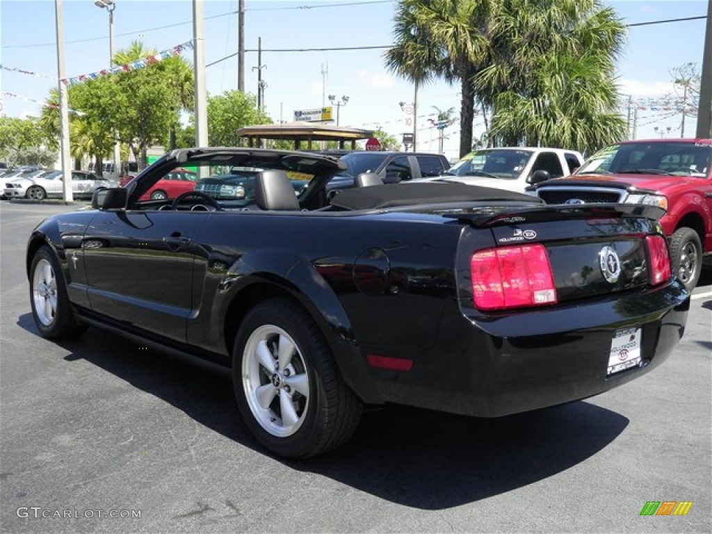 2007 Mustang V6 Premium Convertible - Black / Dark Charcoal photo #25