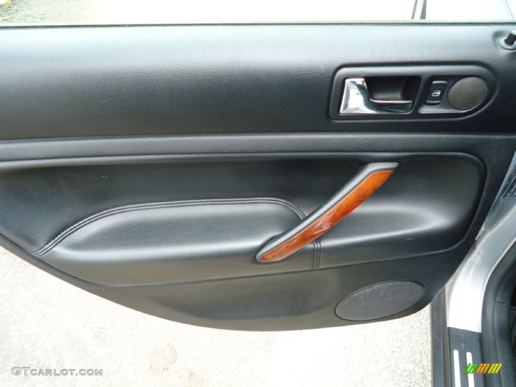 2003 Volkswagen Passat GLX 4Motion Wagon Door Panel Photos