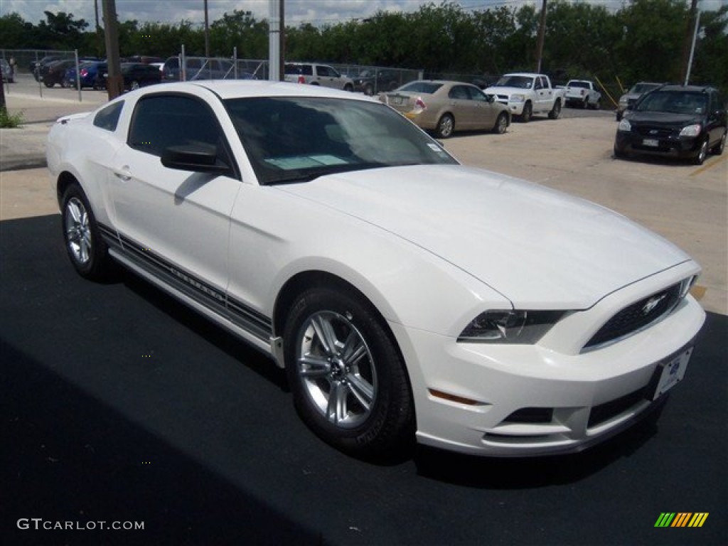 2013 Mustang V6 Coupe - Performance White / Charcoal Black photo #7