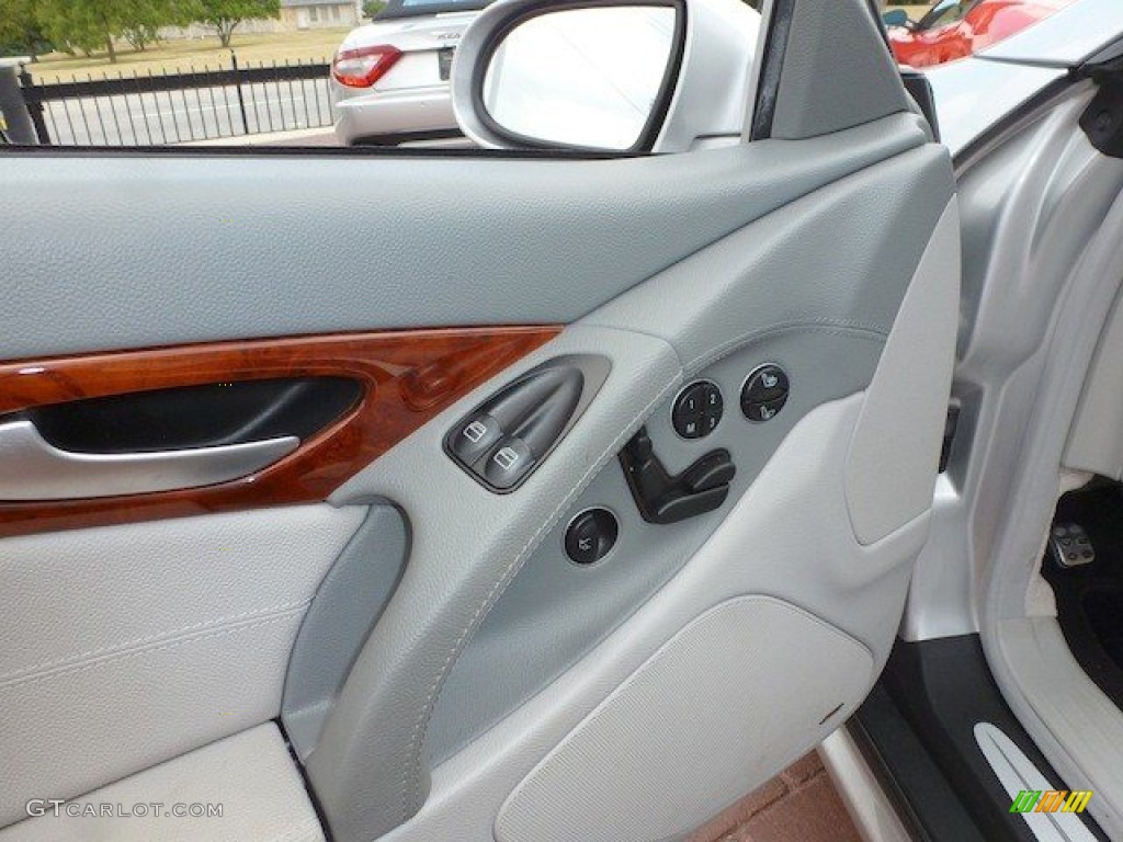 2004 Mercedes-Benz SL 500 Roadster Controls Photo #68049343