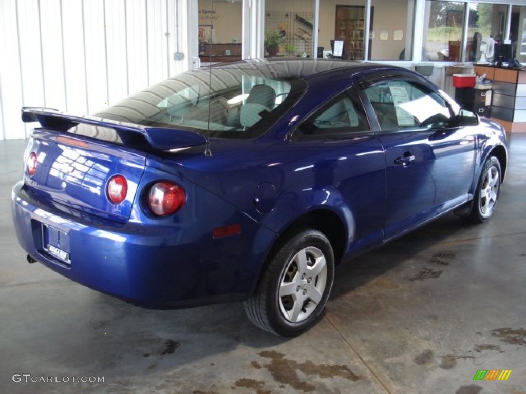 2007 Cobalt LS Coupe - Laser Blue Metallic / Gray photo #6