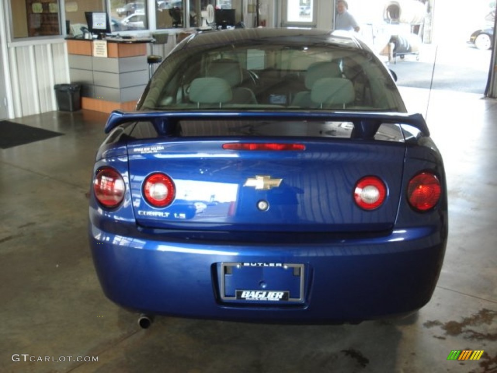 2007 Cobalt LS Coupe - Laser Blue Metallic / Gray photo #7