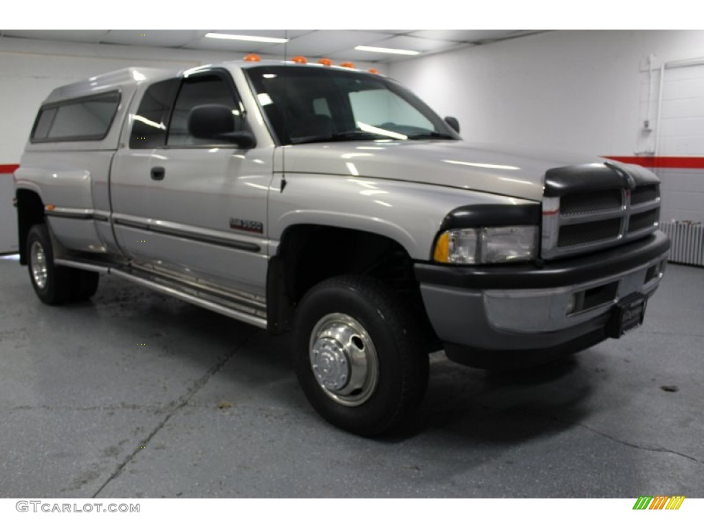 1999 Ram 3500 Laramie Extended Cab 4x4 Dually - Light Driftwood Satin Glow / Agate Black photo #5