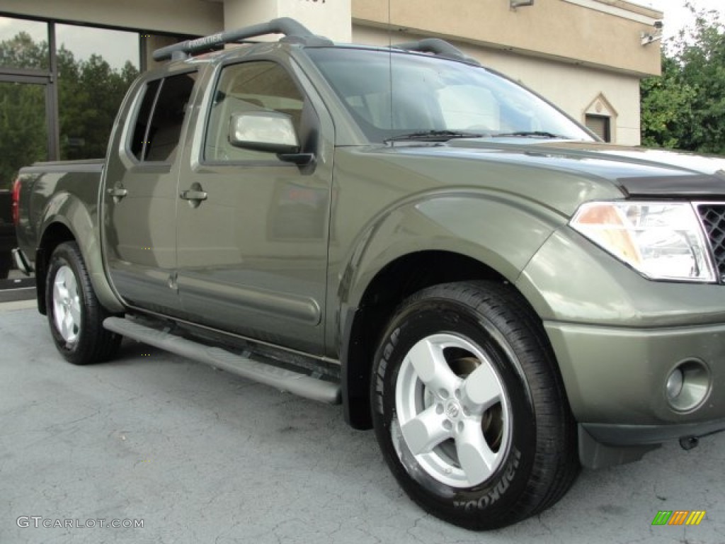 2005 Frontier LE Crew Cab - Canteen Metallic Green / Desert photo #8