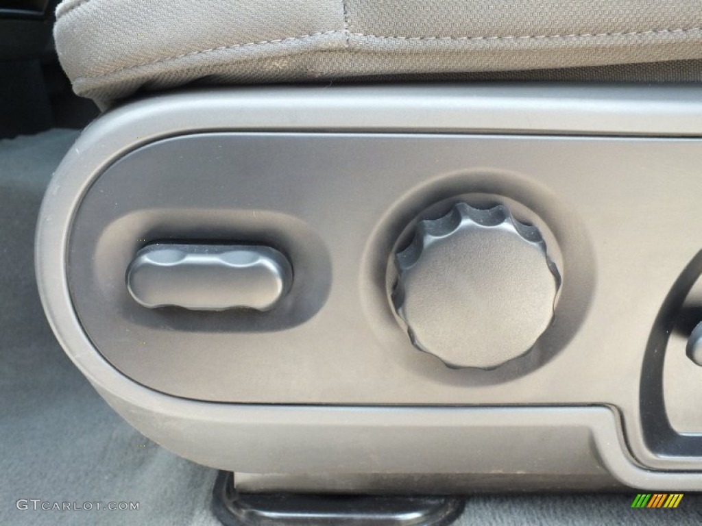 2006 F150 XLT SuperCrew - Black / Medium/Dark Flint photo #41