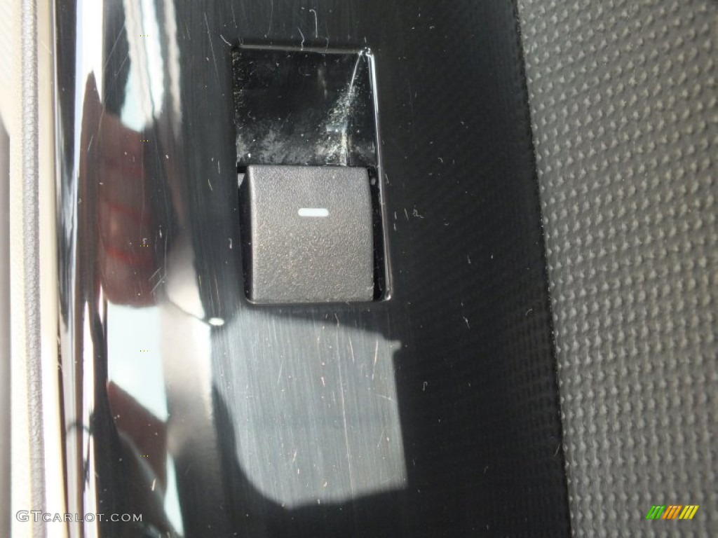2012 Escape Limited V6 - Ingot Silver Metallic / Charcoal Black photo #23