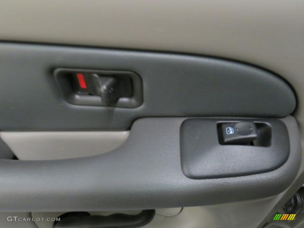 2003 Suburban 1500 LT - Light Pewter Metallic / Tan/Neutral photo #8