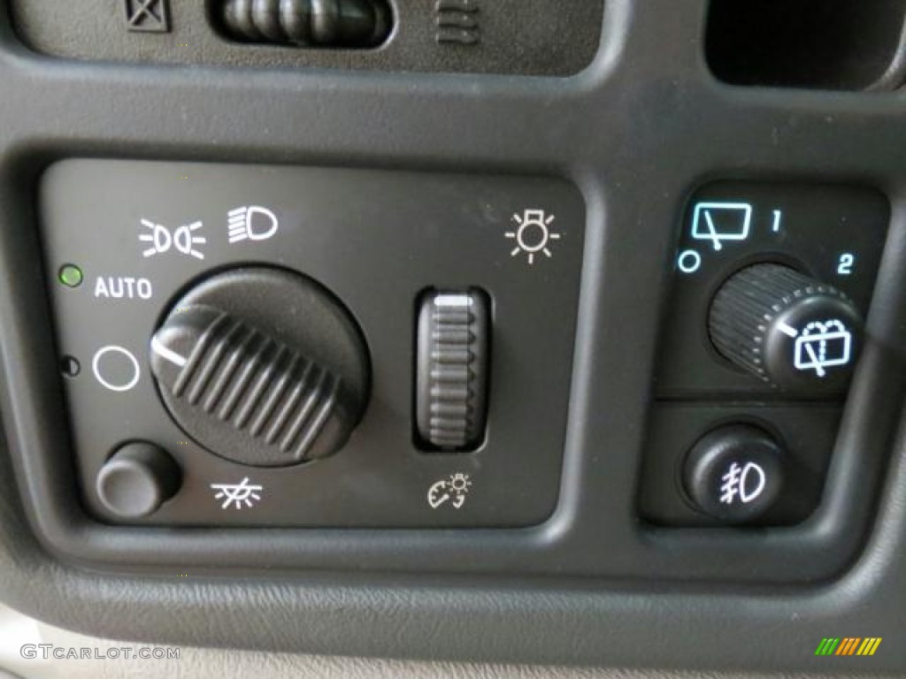 2003 Suburban 1500 LT - Light Pewter Metallic / Tan/Neutral photo #22