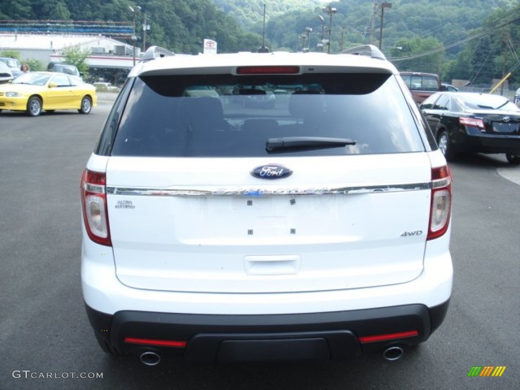 2013 Explorer 4WD - Oxford White / Medium Light Stone photo #7