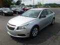 Silver Ice Metallic - Cruze LS Photo No. 3
