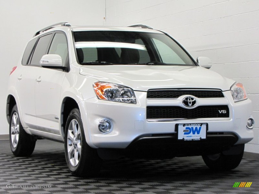 Super White Toyota RAV4