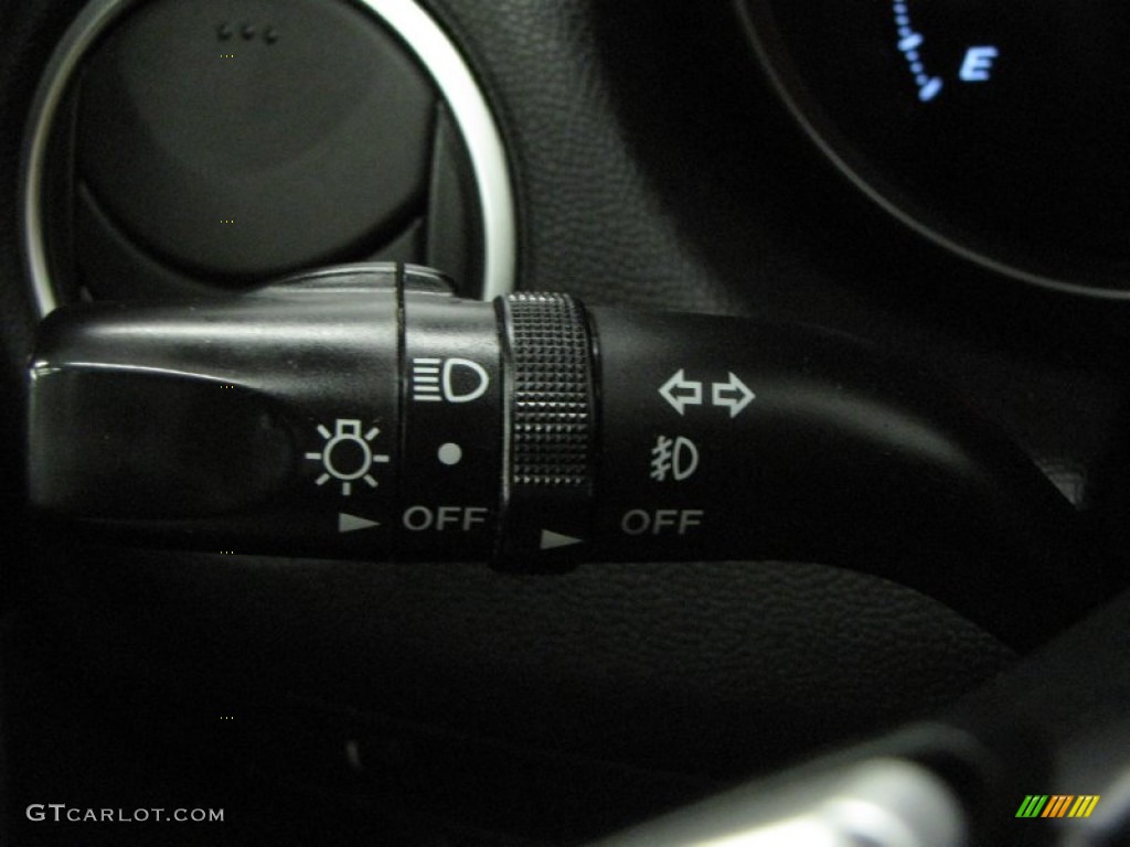 2004 Mazda RX-8 Grand Touring Controls Photo #68061119