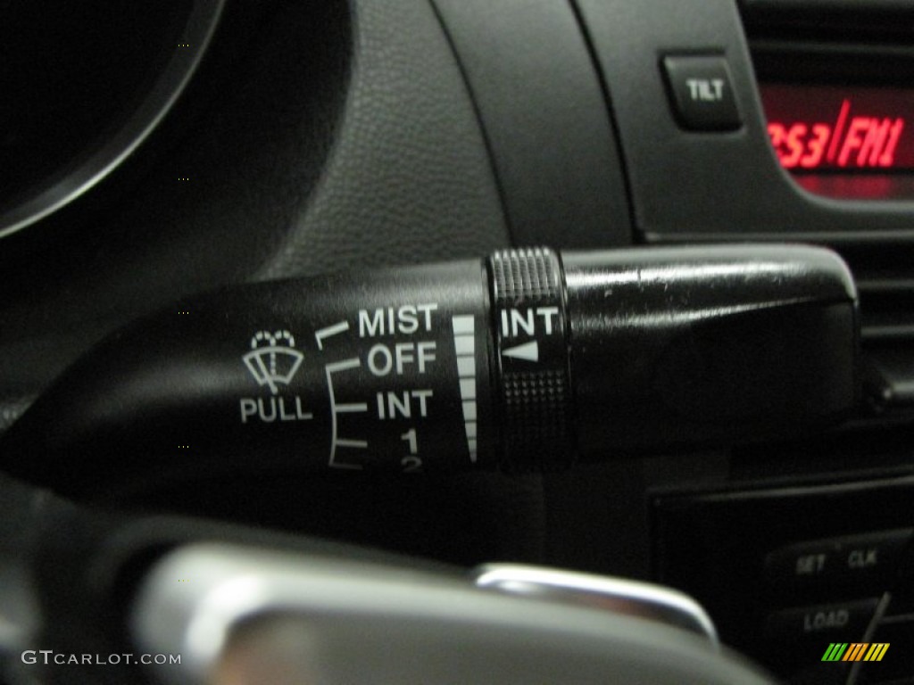 2004 Mazda RX-8 Grand Touring Controls Photo #68061128