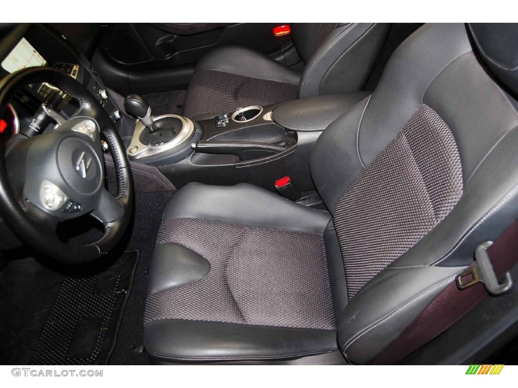 Black Interior 2011 Nissan 370Z Touring Roadster Photo #68062388