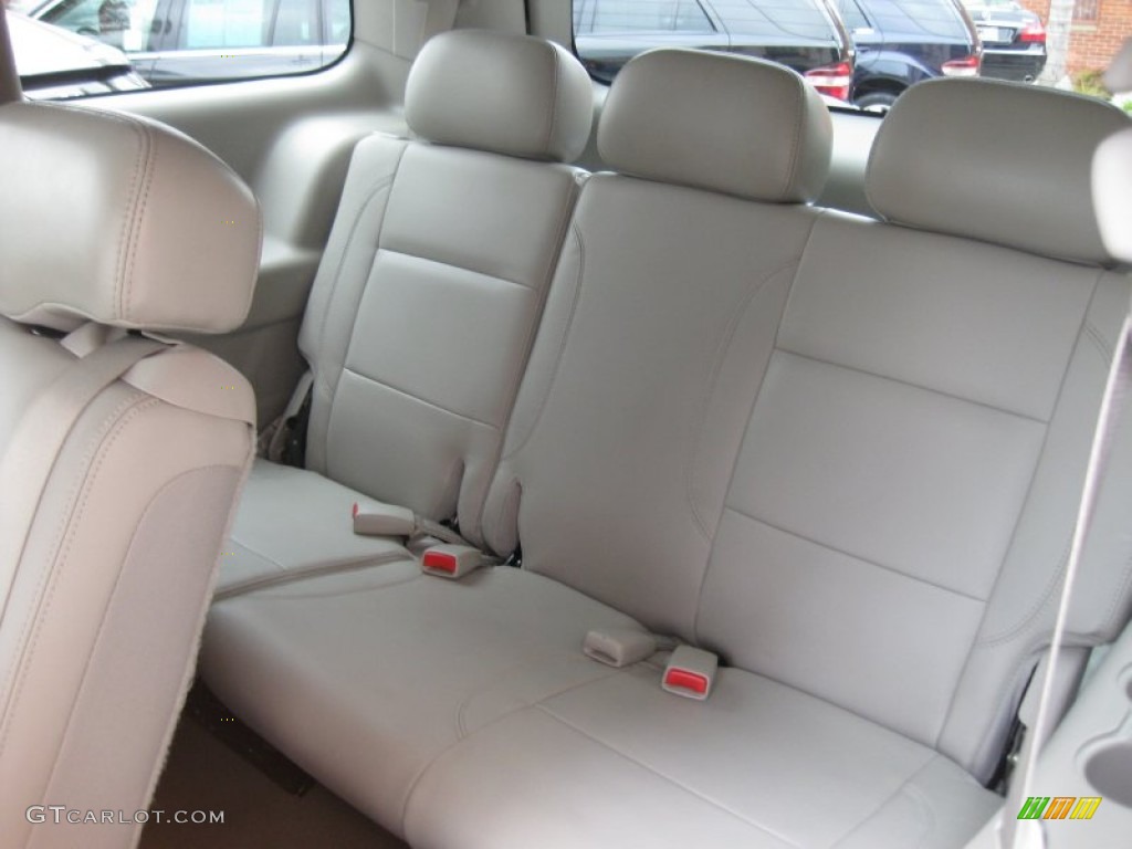 2009 Chrysler Aspen Hybrid Limited 4x4 Rear Seat Photo #68063687