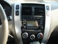 Platinum Silver - Tucson SE 4WD Photo No. 21
