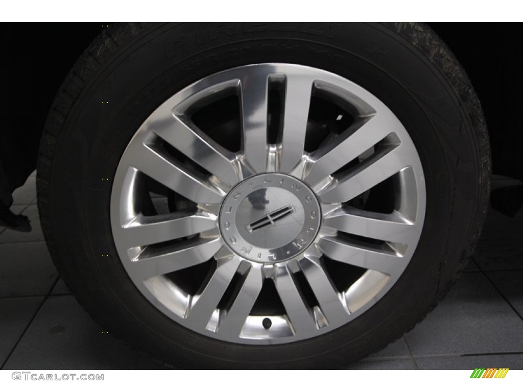 2011 Lincoln Navigator Limited Edition Wheel Photo #68068412