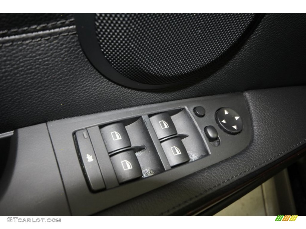 2010 3 Series 328i Sedan - Black Sapphire Metallic / Black photo #19