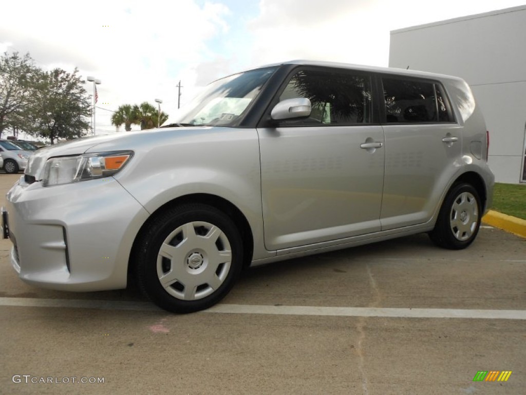 2011 xB  - Classic Silver Metallic / Gray photo #3