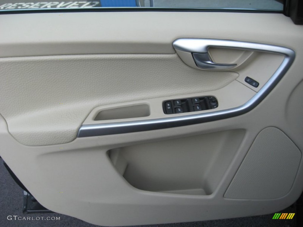 2011 Volvo XC60 3.2 AWD Sandstone Beige Door Panel Photo #68070380