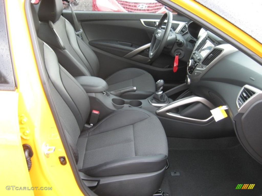 Black Interior 2013 Hyundai Veloster Standard Veloster Model Photo #68070659