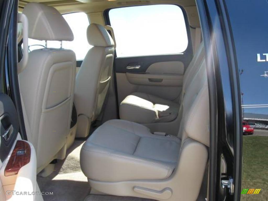 2007 Suburban 1500 LTZ 4x4 - Black / Light Cashmere/Ebony photo #8