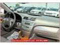 Super White - Camry XLE V6 Photo No. 30