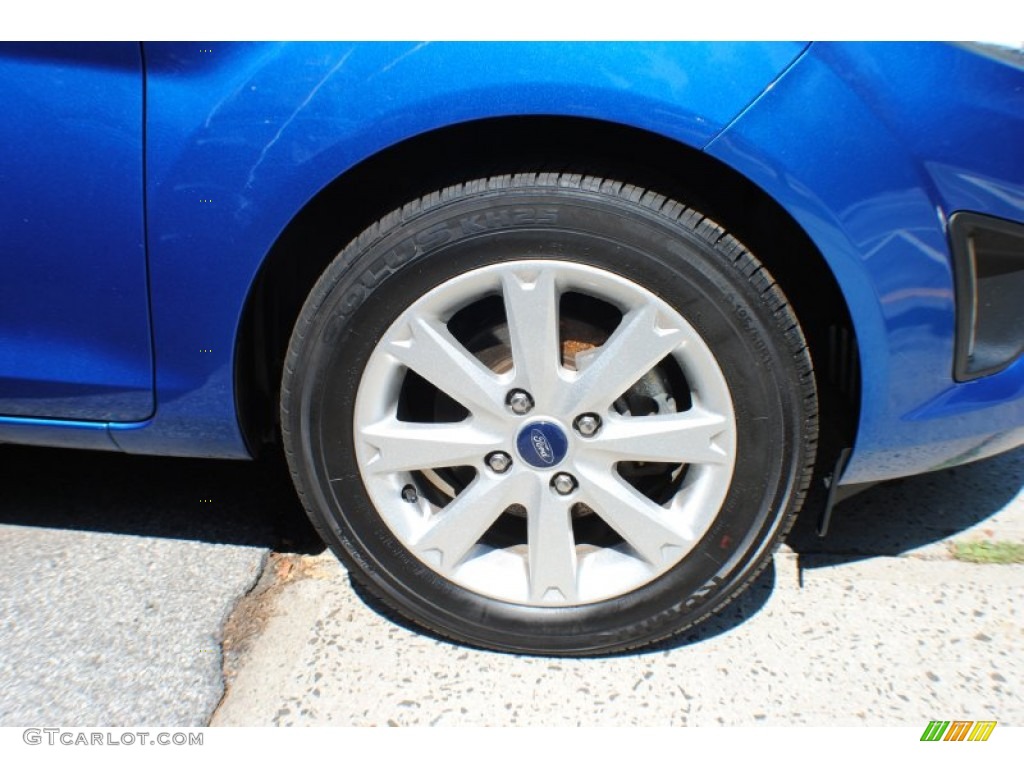 2011 Fiesta SE Hatchback - Blue Flame Metallic / Charcoal Black/Blue Cloth photo #7