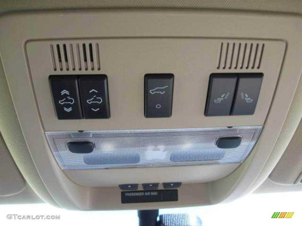 2007 Suburban 1500 LTZ 4x4 - Black / Light Cashmere/Ebony photo #16