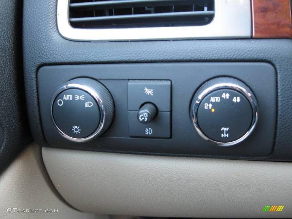 2007 Suburban 1500 LTZ 4x4 - Black / Light Cashmere/Ebony photo #19