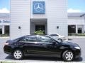 Black - Camry LE Photo No. 5
