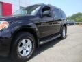 Super Black - Pathfinder SE 4x4 Photo No. 2