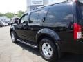 Super Black - Pathfinder SE 4x4 Photo No. 4