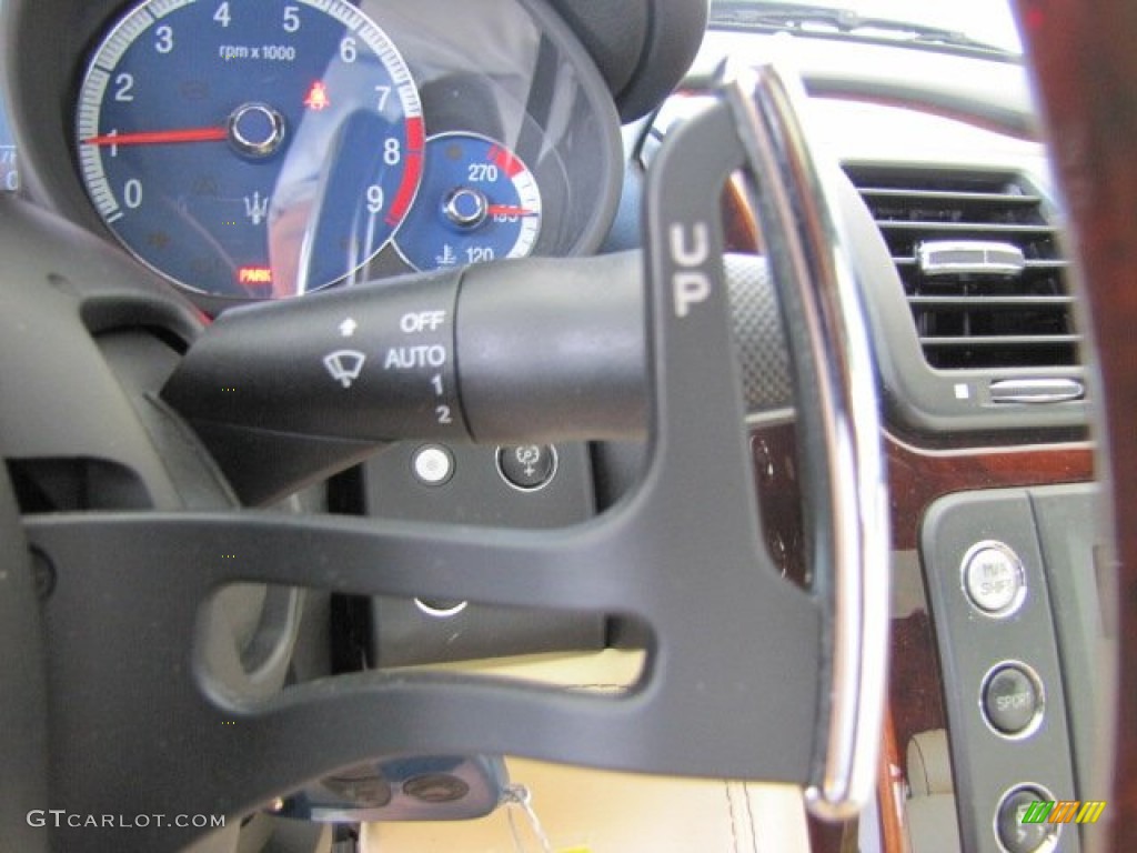 2006 Maserati Quattroporte Executive GT Controls Photo #68085842