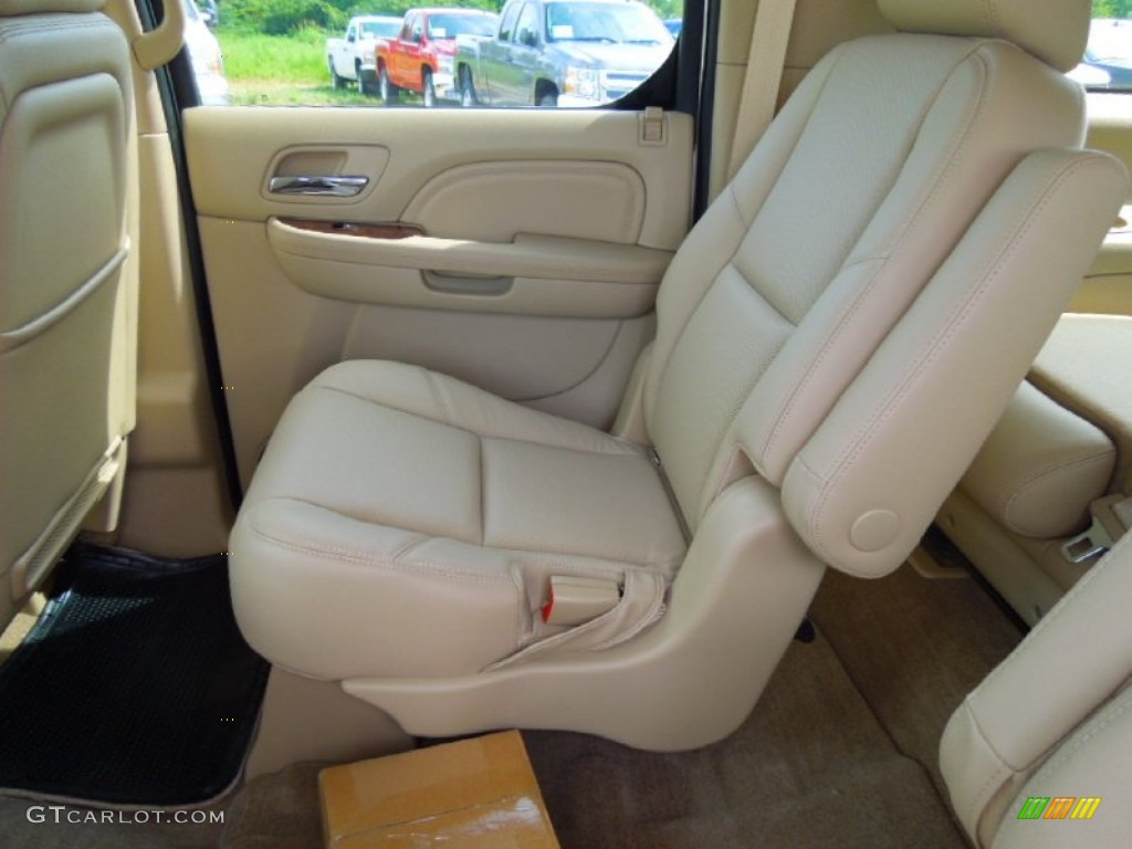 2013 Cadillac Escalade ESV Luxury AWD Rear Seat Photo #68088803