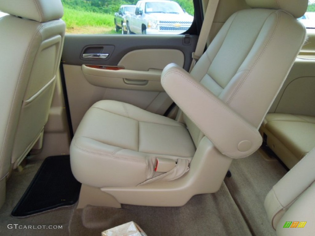 Light Cashmere/Dark Cashmere Interior 2013 Chevrolet Tahoe LTZ 4x4 Photo #68088989