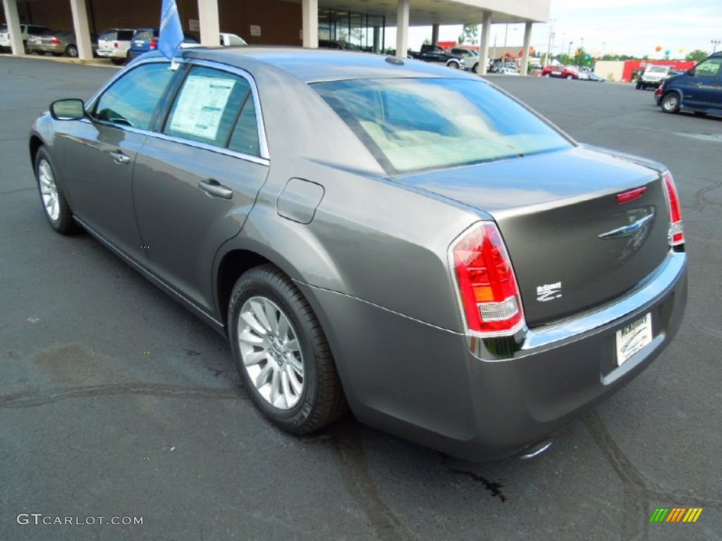 2012 Tungsten Metallic Chrysler 300 68051644 Photo 5