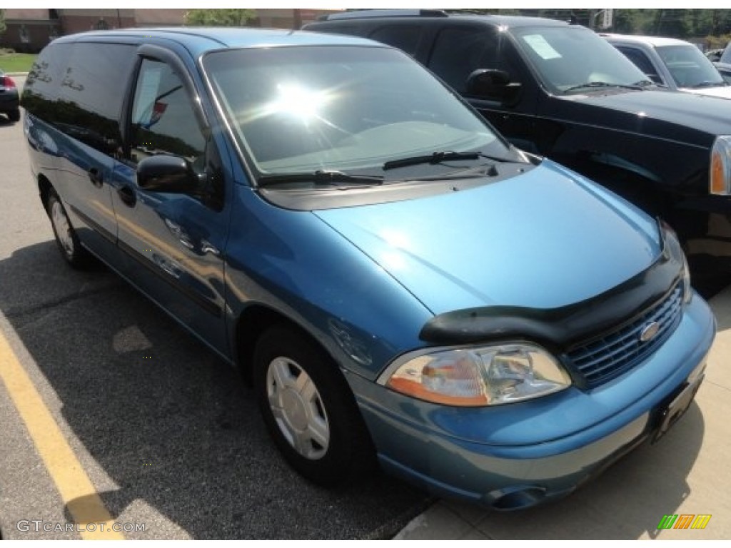 2003 Windstar LE - Light Sapphire Blue Metallic / Medium Graphite photo #3