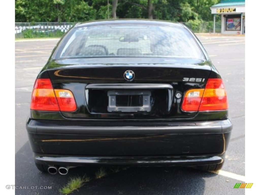 2004 3 Series 325i Sedan - Black Sapphire Metallic / Black photo #4