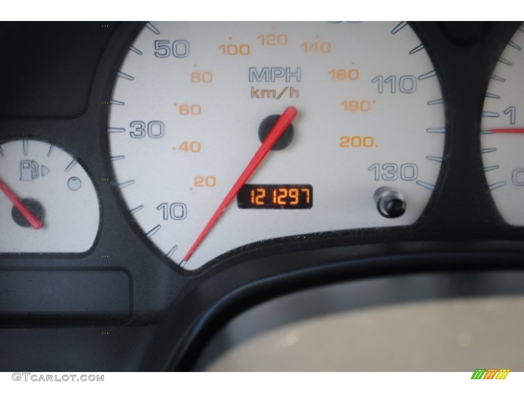 2003 L Series L300 Sedan - Black / Gray photo #16