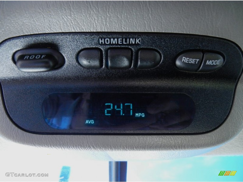 2002 Chevrolet Monte Carlo LS Controls Photo #68095319