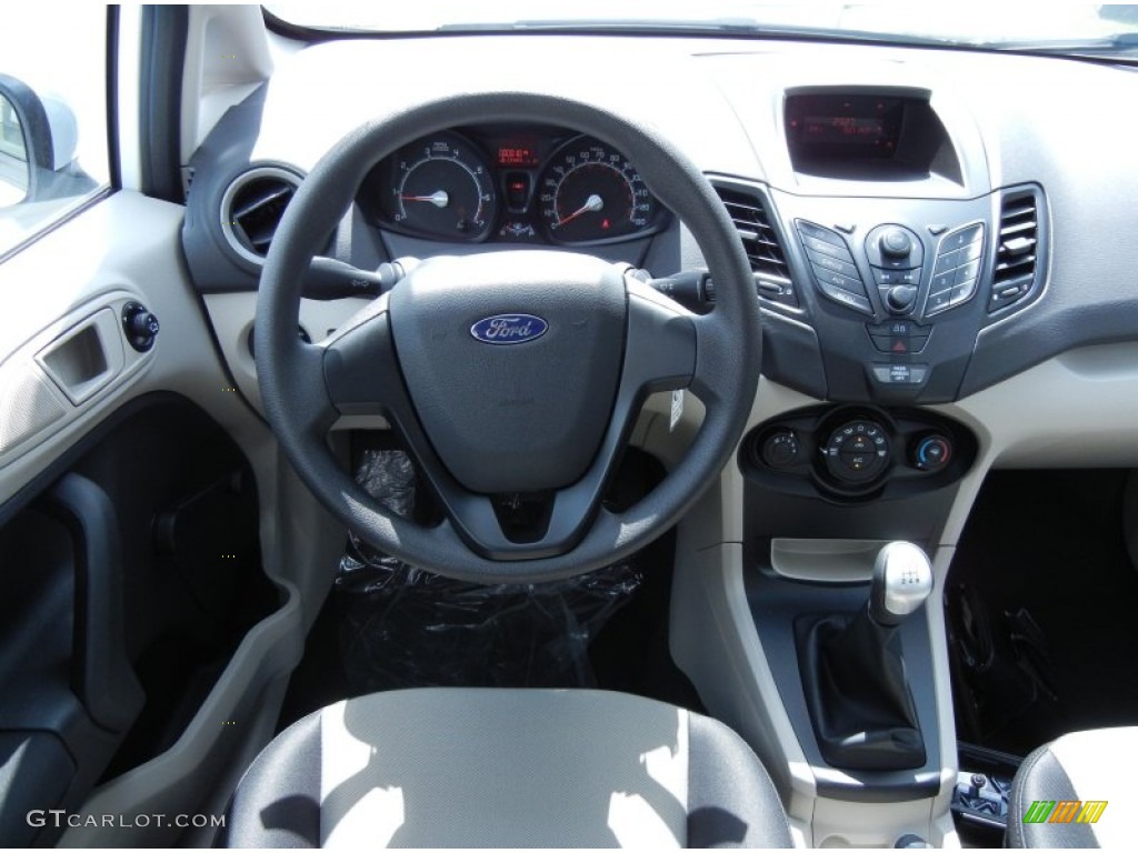 2013 Fiesta S Sedan - Oxford White / Charcoal Black/Light Stone photo #7