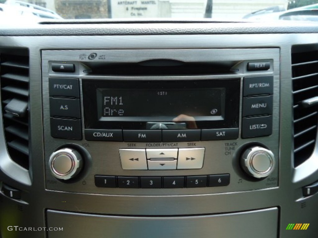 2013 Subaru Outback 2.5i Premium Audio System Photo #68099048
