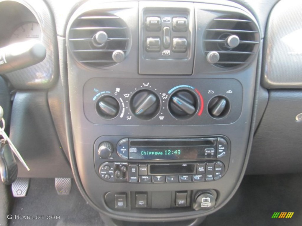 2003 Chrysler PT Cruiser GT Controls Photo #68099564