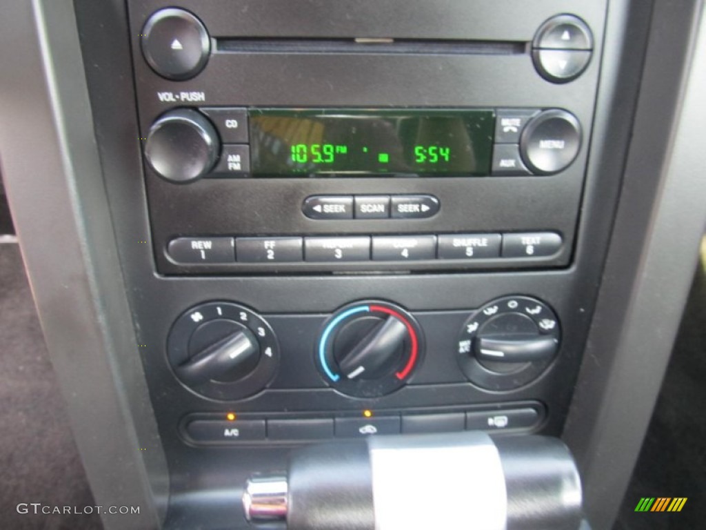 2006 Mustang V6 Deluxe Coupe - Tungsten Grey Metallic / Dark Charcoal photo #12