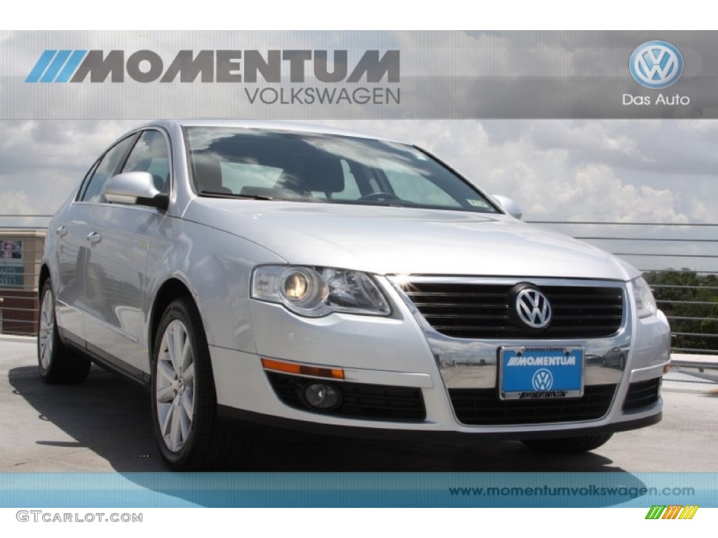 2010 Passat Komfort Sedan - Reflex Silver Metallic / Black photo #1