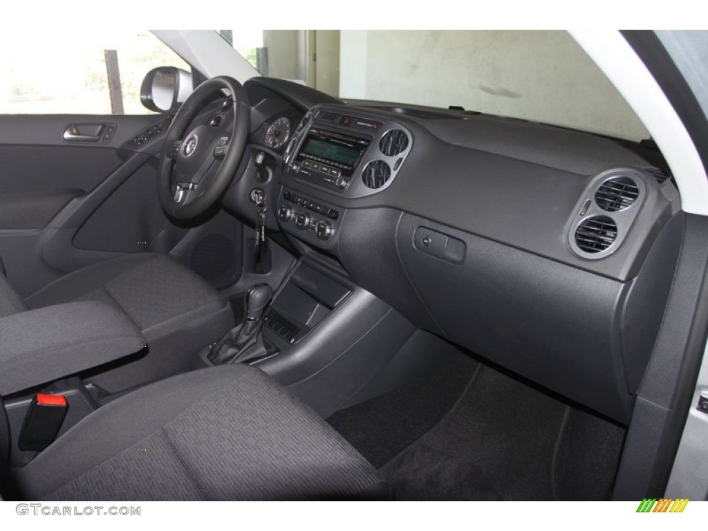 2013 Volkswagen Tiguan S Black Dashboard Photo #68101931
