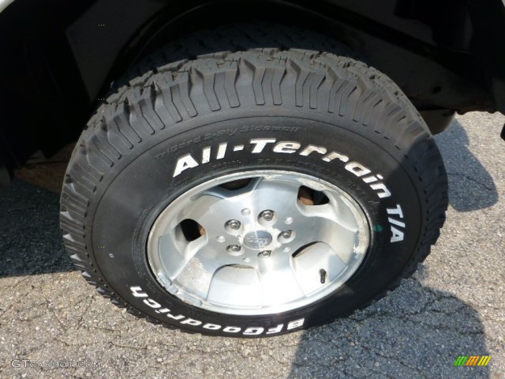 2001 Wrangler Sahara 4x4 - Stone White / Camel/Dark Green photo #10