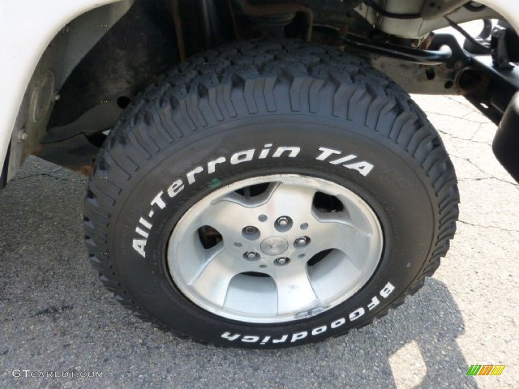 2001 Wrangler Sahara 4x4 - Stone White / Camel/Dark Green photo #12